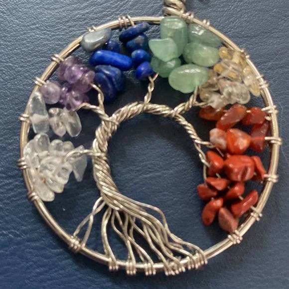 Boho stones tree of life pendant on 30” chain - Picture 2 of 4